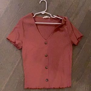 This is a very comfortable T-shirt, light pink, and was hardly worn;)